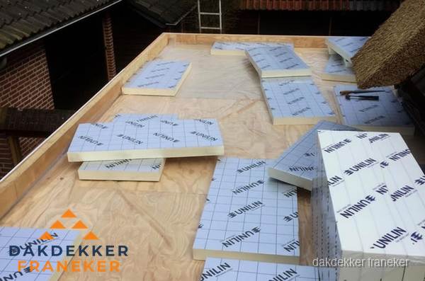 PIR isolatieplaten leggen op plat dak in Franeker PIR isolatieplaten leggen op plat dak in Franeker