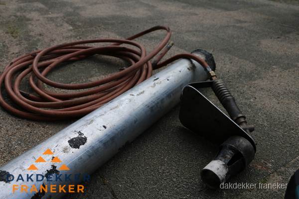 Dakdekker gasbrander en gereedschap voor spoedklus in Franeker Dakdekker gasbrander en gereedschap voor spoedklus in Franeker